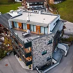 Апартаменти Panorama Moesern *
